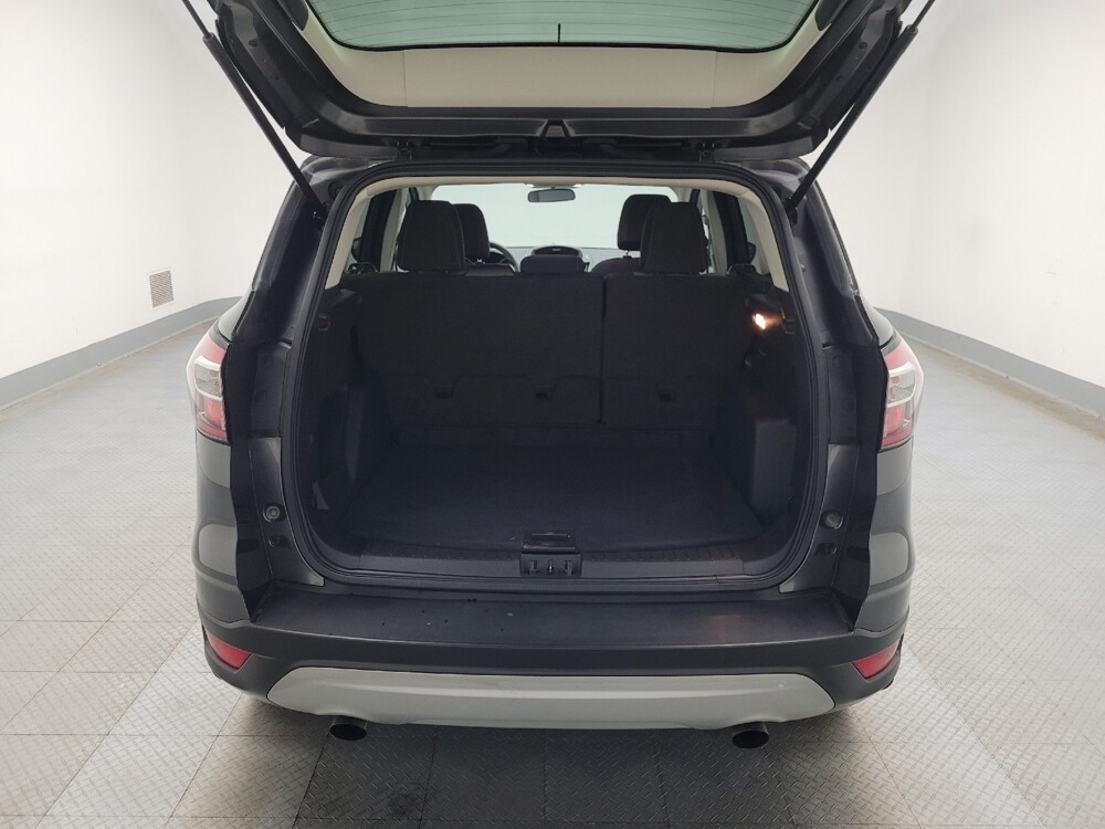 2017 Ford Escape in Lombard, IL 60148 - 18082472 29