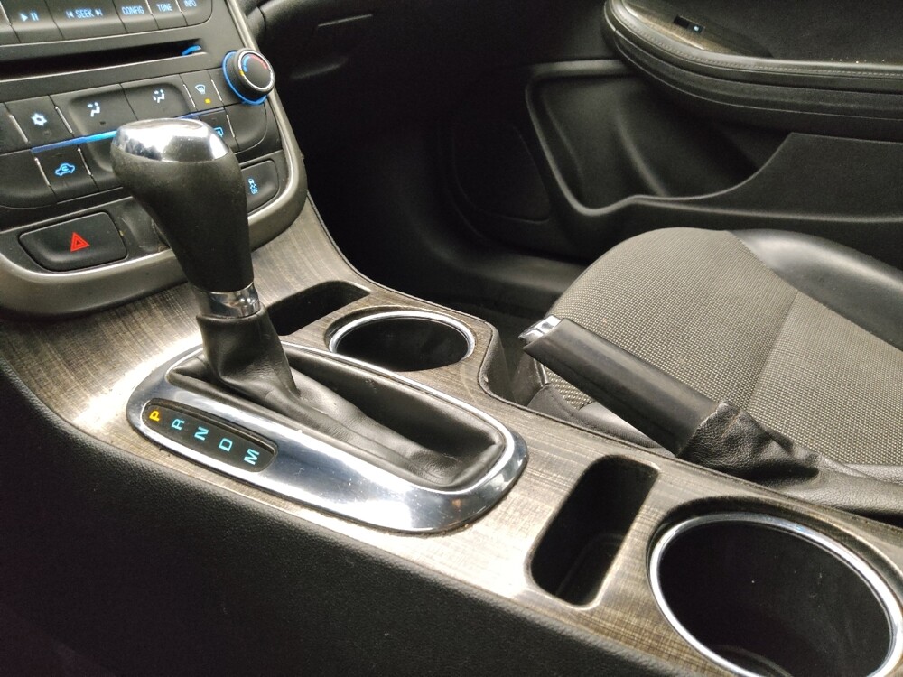 2015 Chevrolet Malibu in Lombard, IL 60148 - 18082473 26