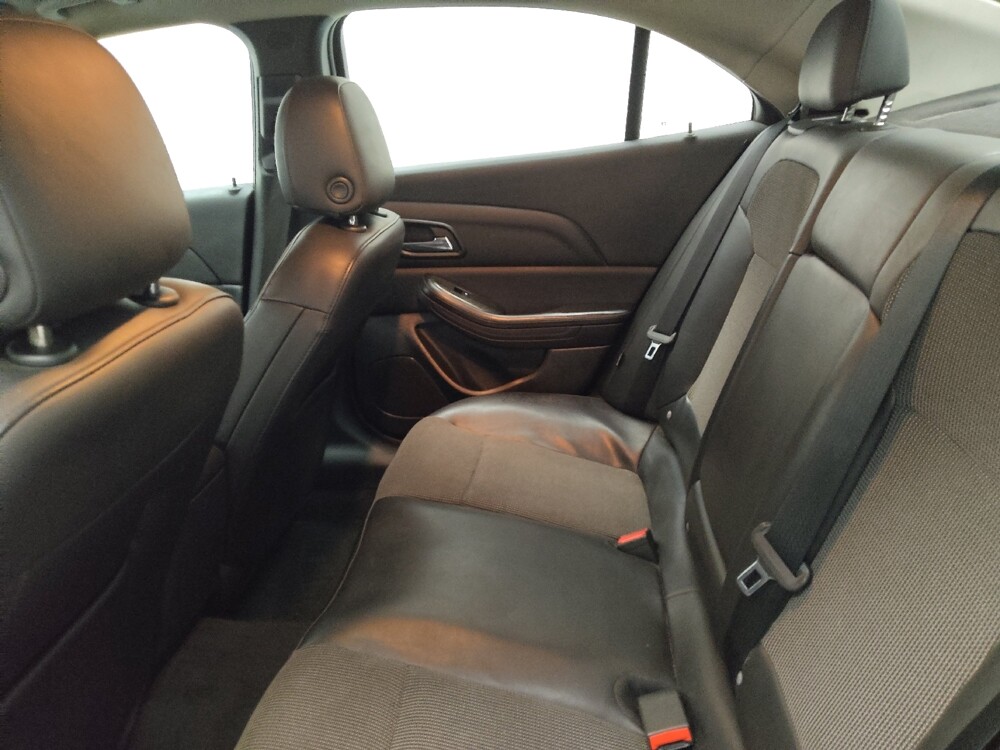 2015 Chevrolet Malibu in Lombard, IL 60148 - 18082473 18