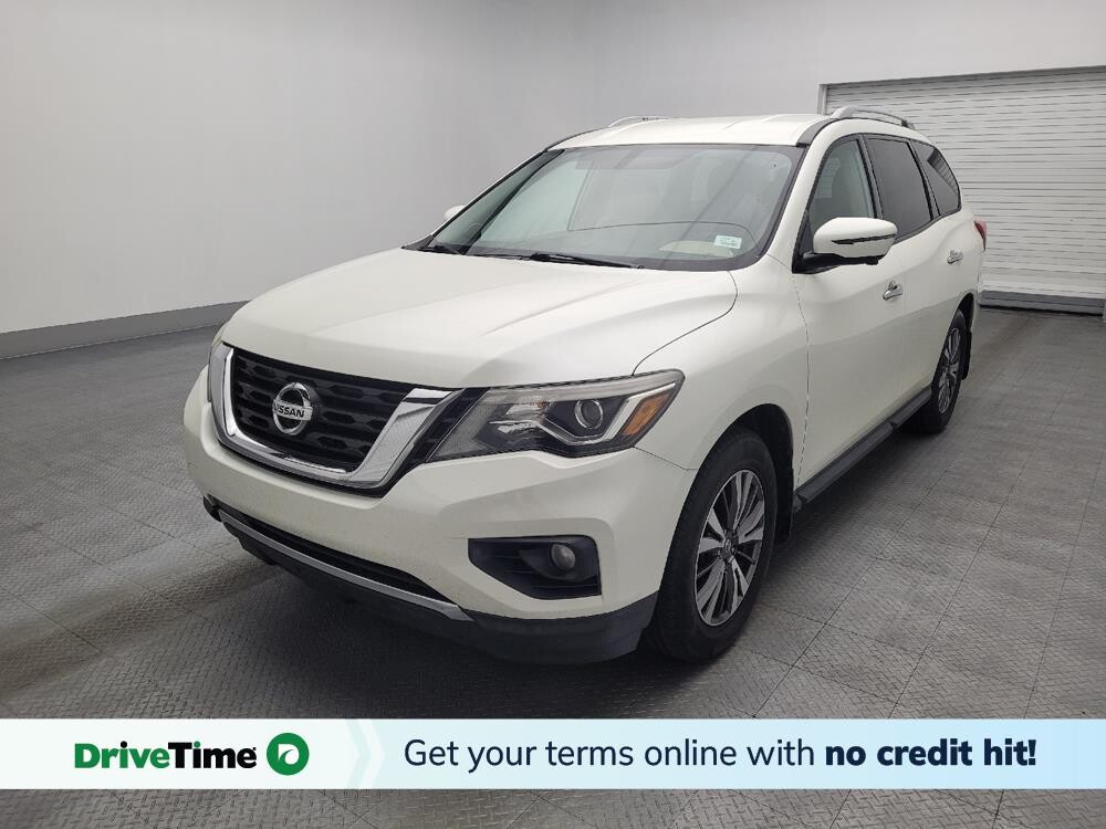 2017 Nissan Pathfinder in Jacksonville, FL 32210 - 18082482