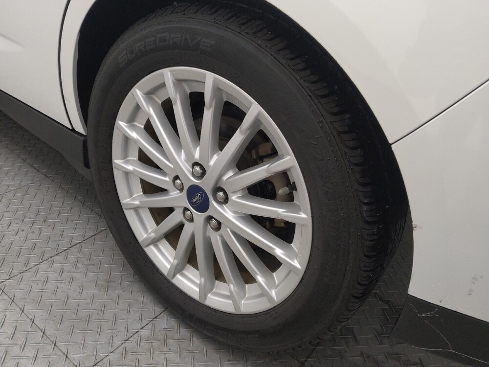 2016 Ford C-MAX in Houston, TX 77060 - 18082487 31