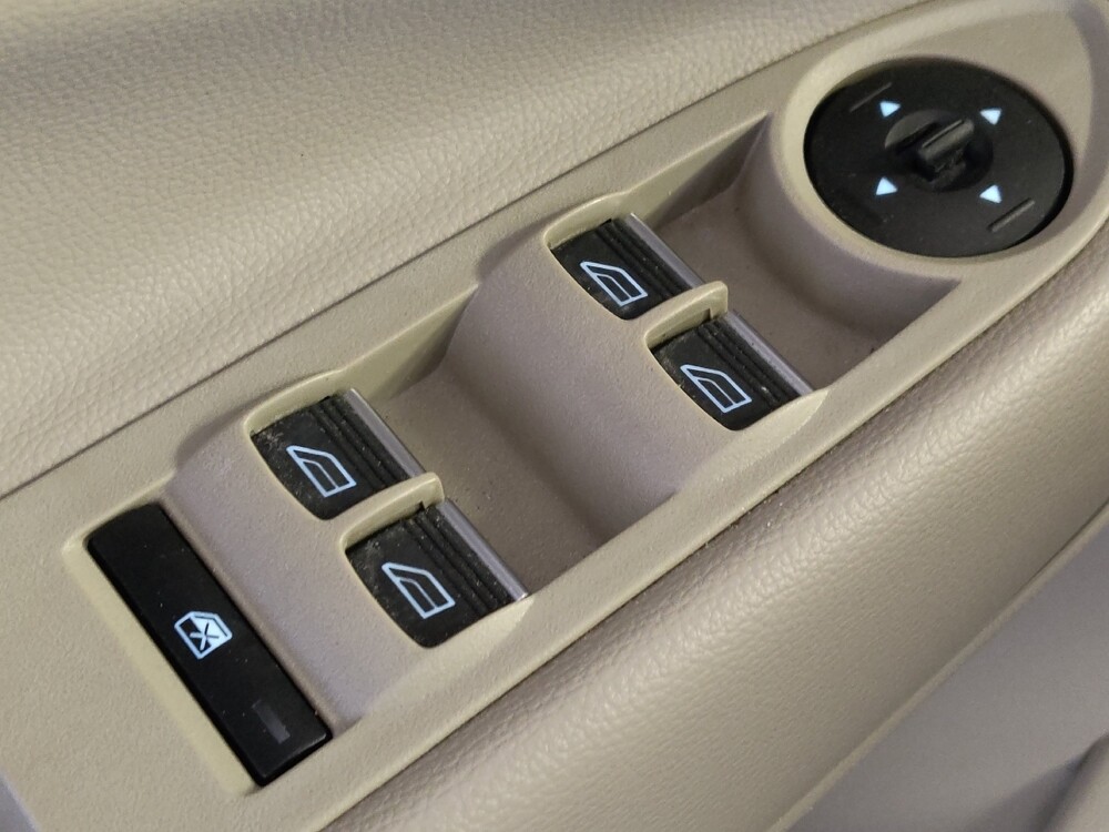 2016 Ford C-MAX in Houston, TX 77060 - 18082487 27