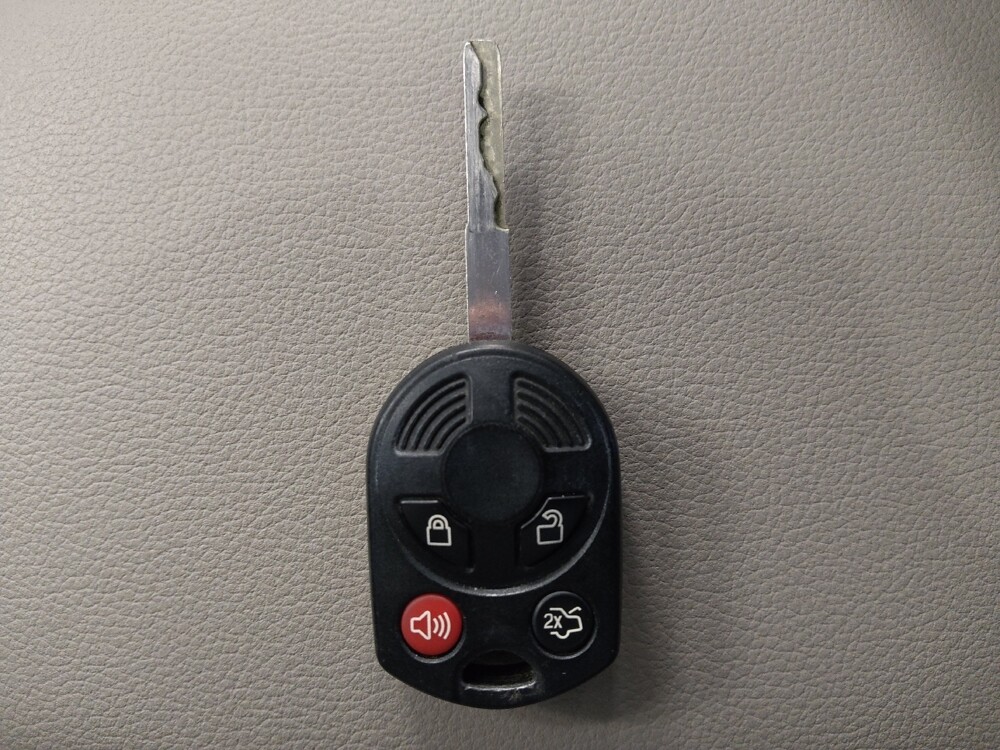 2016 Ford C-MAX in Houston, TX 77060 - 18082487 32