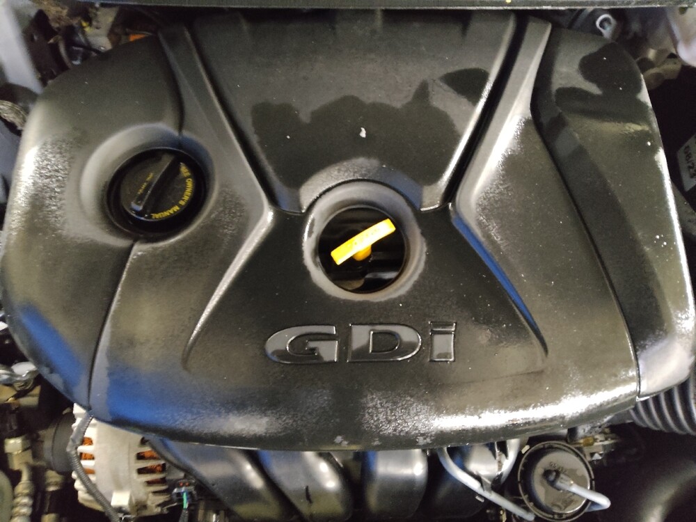 2015 Hyundai Elantra in Birmingham, AL 35215 - 18082490 30