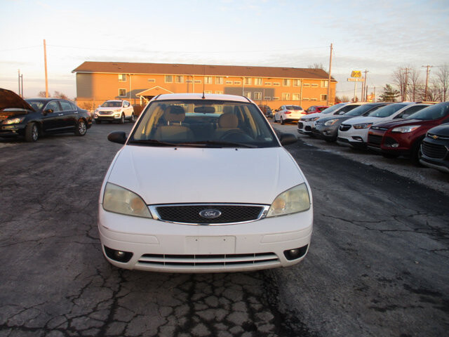 2007 Ford Focus in Oak Grove, MO 64075 - 18082524 2