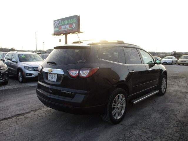 2015 Chevrolet Traverse in Oak Grove, MO 64075 - 18082525 5
