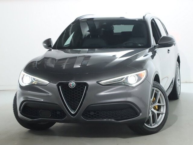 2018 Alfa Romeo Stelvio in Bedford, OH 44146 - 18082526 3