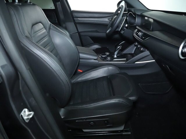 2018 Alfa Romeo Stelvio in Bedford, OH 44146 - 18082526 35