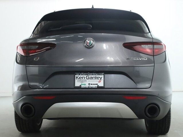 2018 Alfa Romeo Stelvio in Bedford, OH 44146 - 18082526 43