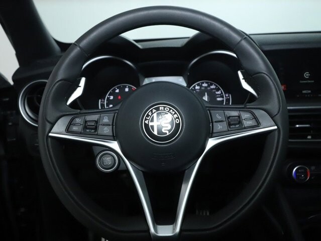 2018 Alfa Romeo Stelvio in Bedford, OH 44146 - 18082526 22