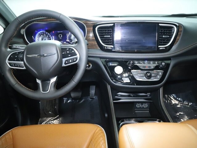 2022 Chrysler Pacifica in Bedford, OH 44146 - 18082528 40