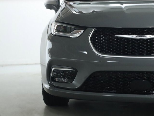 2022 Chrysler Pacifica in Bedford, OH 44146 - 18082528 6
