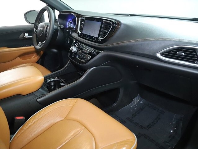 2022 Chrysler Pacifica in Bedford, OH 44146 - 18082528 46