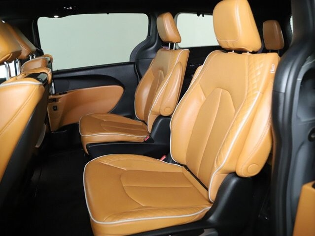 2022 Chrysler Pacifica in Bedford, OH 44146 - 18082528 16