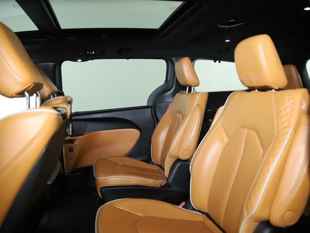 2022 Chrysler Pacifica in Bedford, OH 44146 - 18082528 17