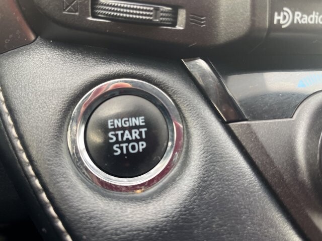 2018 Toyota RAV4 in Winchester, VA 22602 - 18082538 37