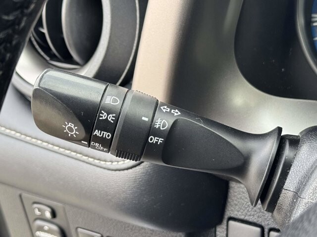 2018 Toyota RAV4 in Winchester, VA 22602 - 18082538 28