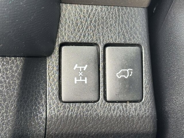 2018 Toyota RAV4 in Winchester, VA 22602 - 18082538 24