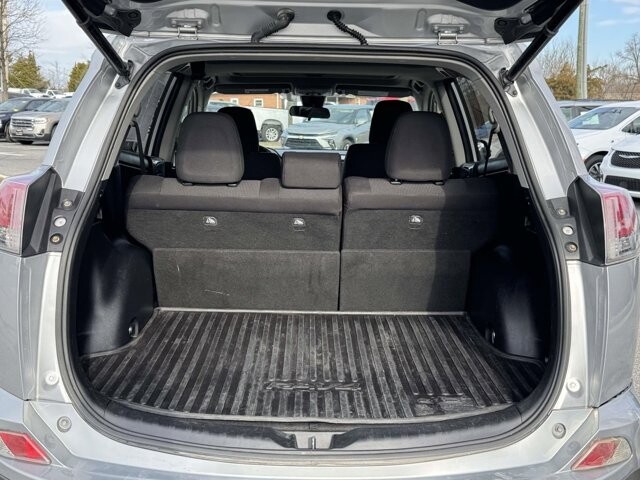 2018 Toyota RAV4 in Winchester, VA 22602 - 18082538 12