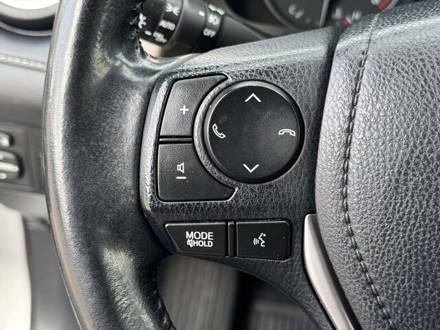 2018 Toyota RAV4 in Winchester, VA 22602 - 18082538 27