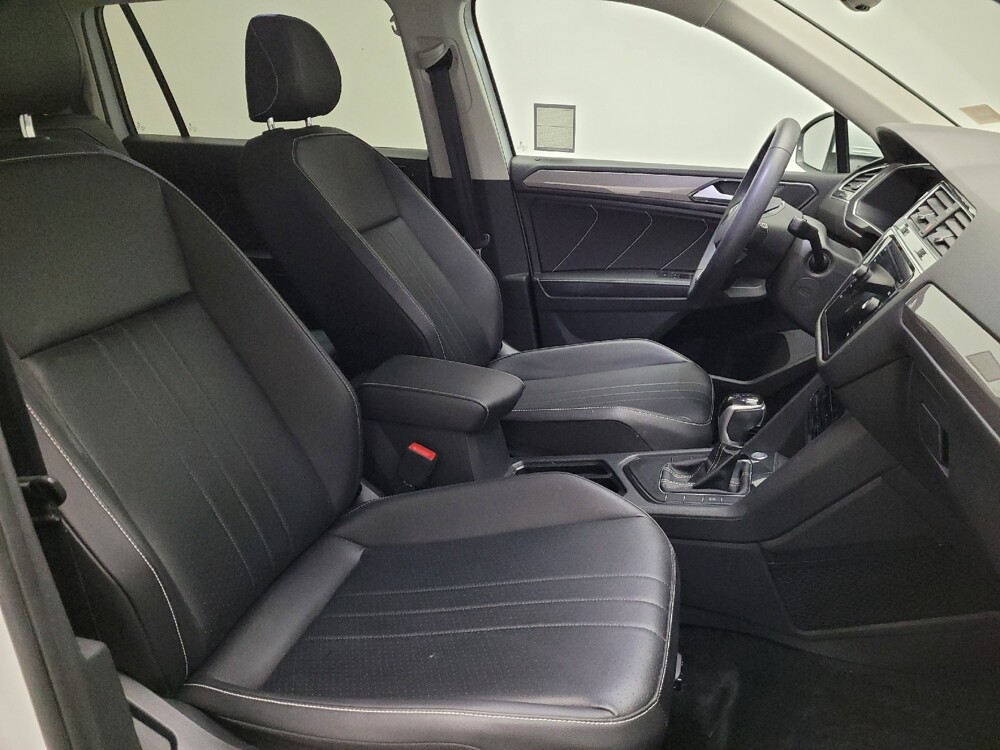 2022 Volkswagen Tiguan in Bakersfield, CA 93309 - 18082552 21