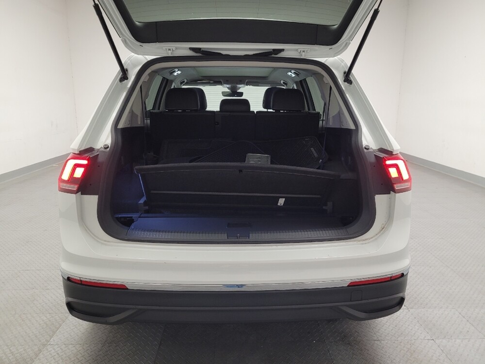 2022 Volkswagen Tiguan in Bakersfield, CA 93309 - 18082552 29