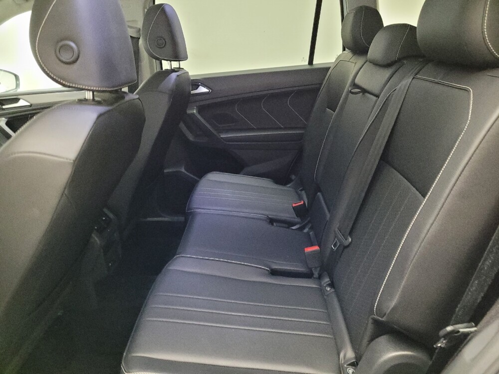 2022 Volkswagen Tiguan in Bakersfield, CA 93309 - 18082552 18