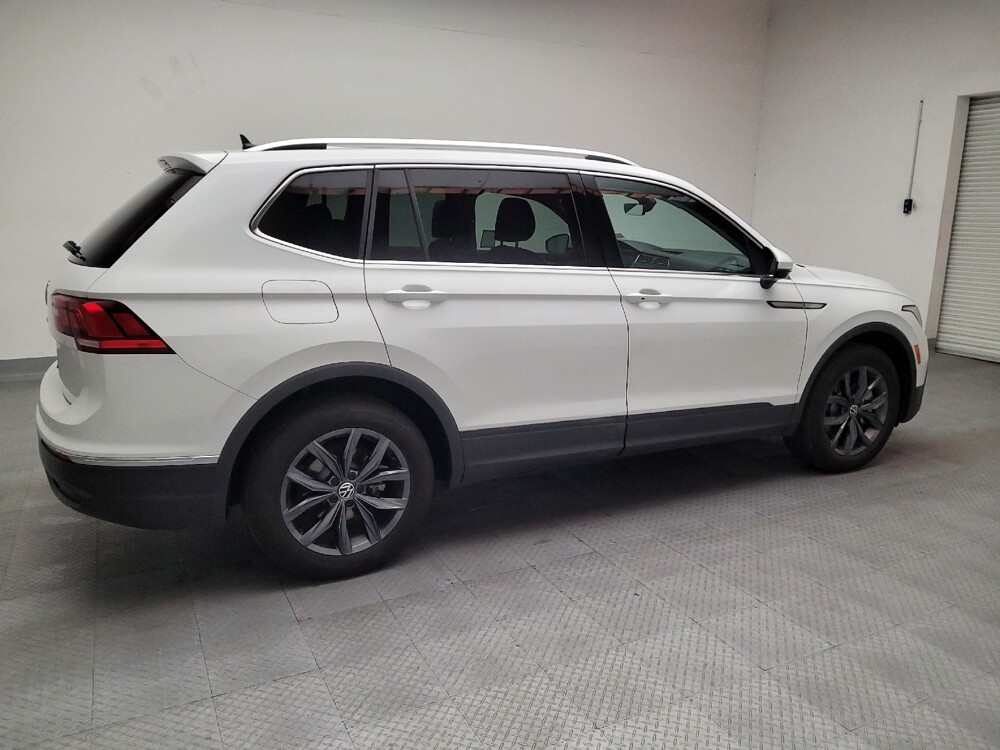 2022 Volkswagen Tiguan in Bakersfield, CA 93309 - 18082552 10