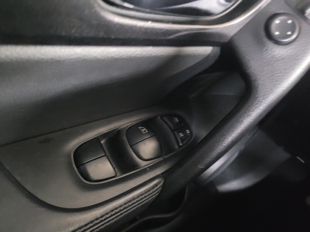 2018 Nissan Rogue in Macon, GA 31210 - 18082564 27