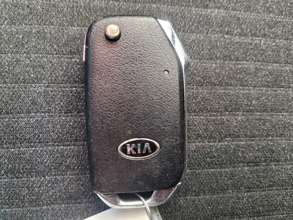 2021 Kia Soul in Columbus, OH 43228 - 18082597 32