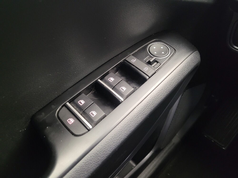 2021 Kia Soul in Columbus, OH 43228 - 18082597 27