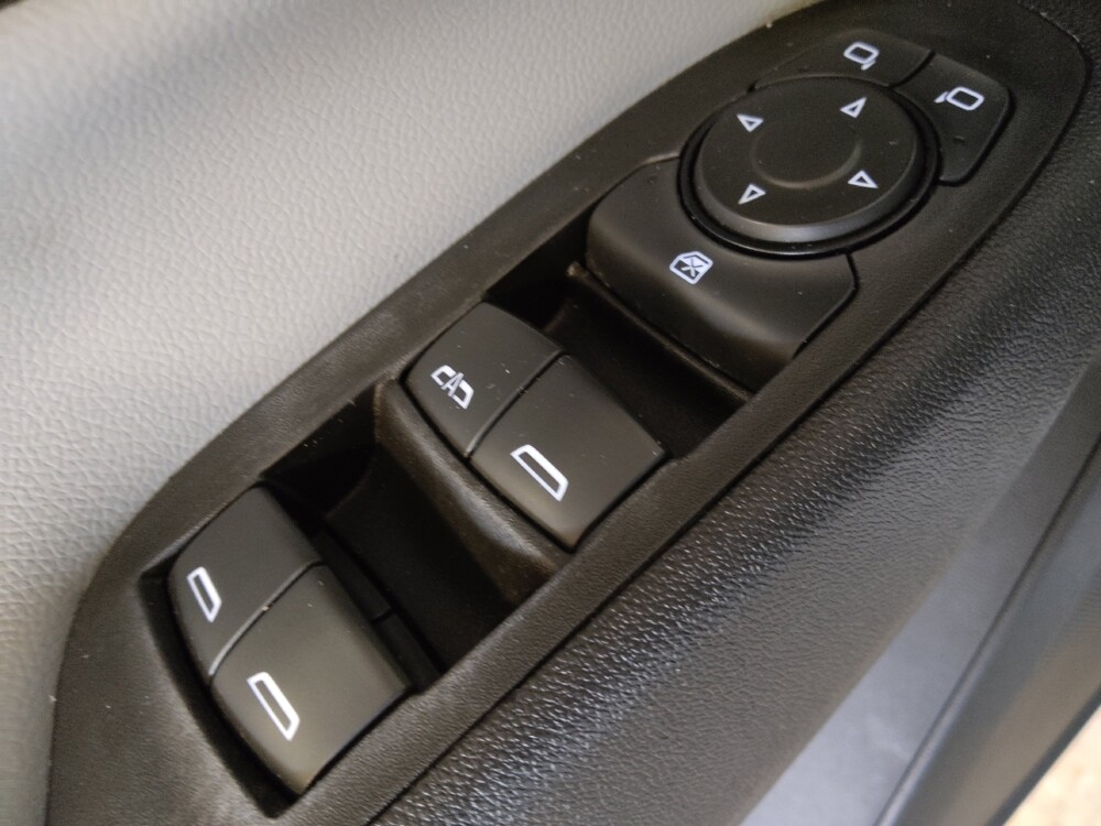 2020 Chevrolet Equinox in Sanford, FL 32773 - 18082600 27