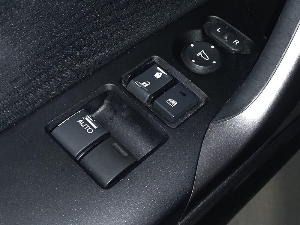 2016 Honda Accord in Savannah, GA 31419 - 18082601 27