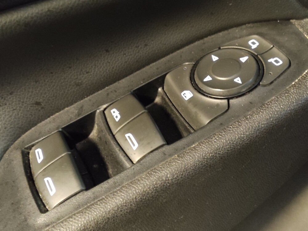 2019 Chevrolet Equinox in Raleigh, NC 27604 - 18082617 27