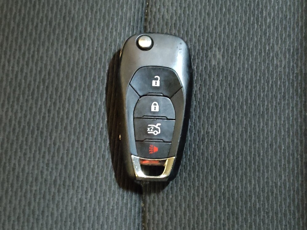 2018 Chevrolet Cruze in Raleigh, NC 27604 - 18082619 32