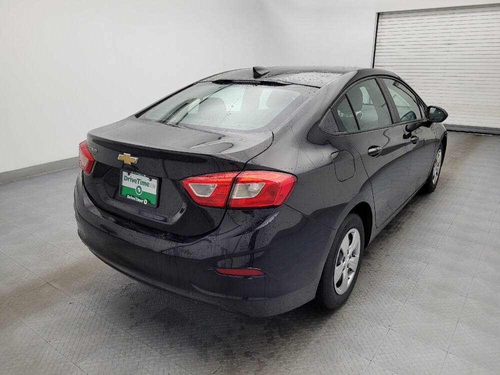 2018 Chevrolet Cruze in Raleigh, NC 27604 - 18082619 9