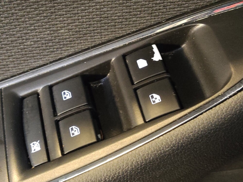 2018 Chevrolet Cruze in Raleigh, NC 27604 - 18082619 27