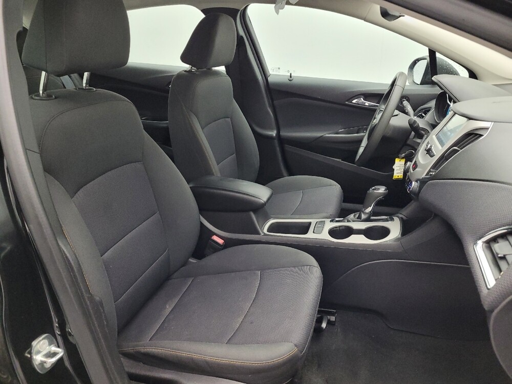 2018 Chevrolet Cruze in Raleigh, NC 27604 - 18082619 21