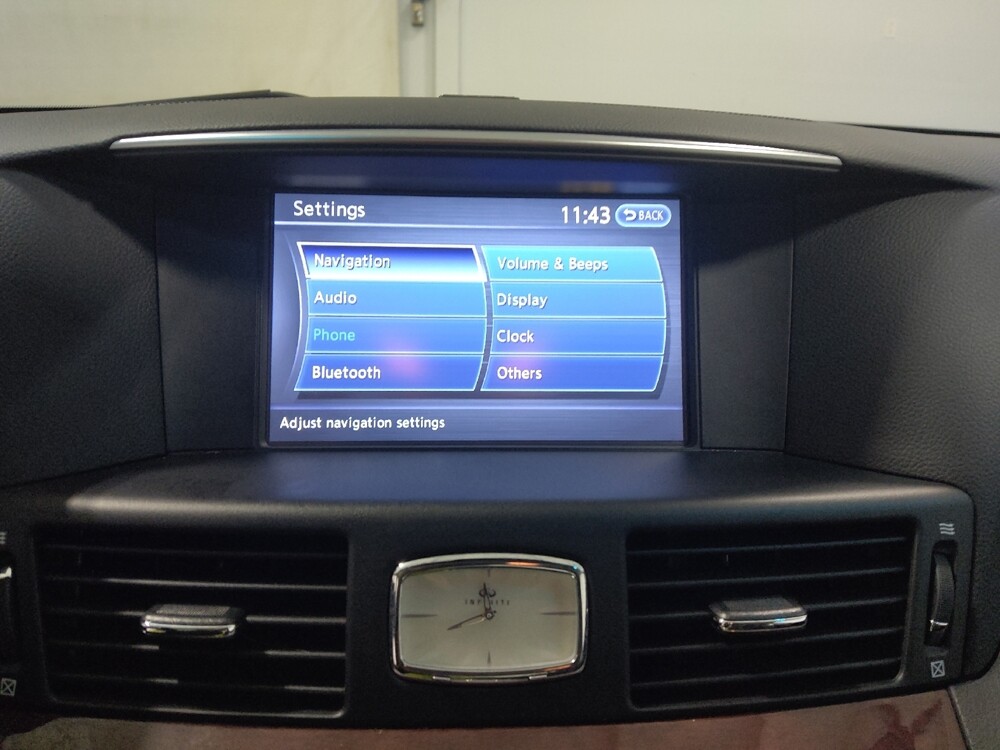 2017 INFINITI Q70 in Columbus, OH 43228 - 18082642 25