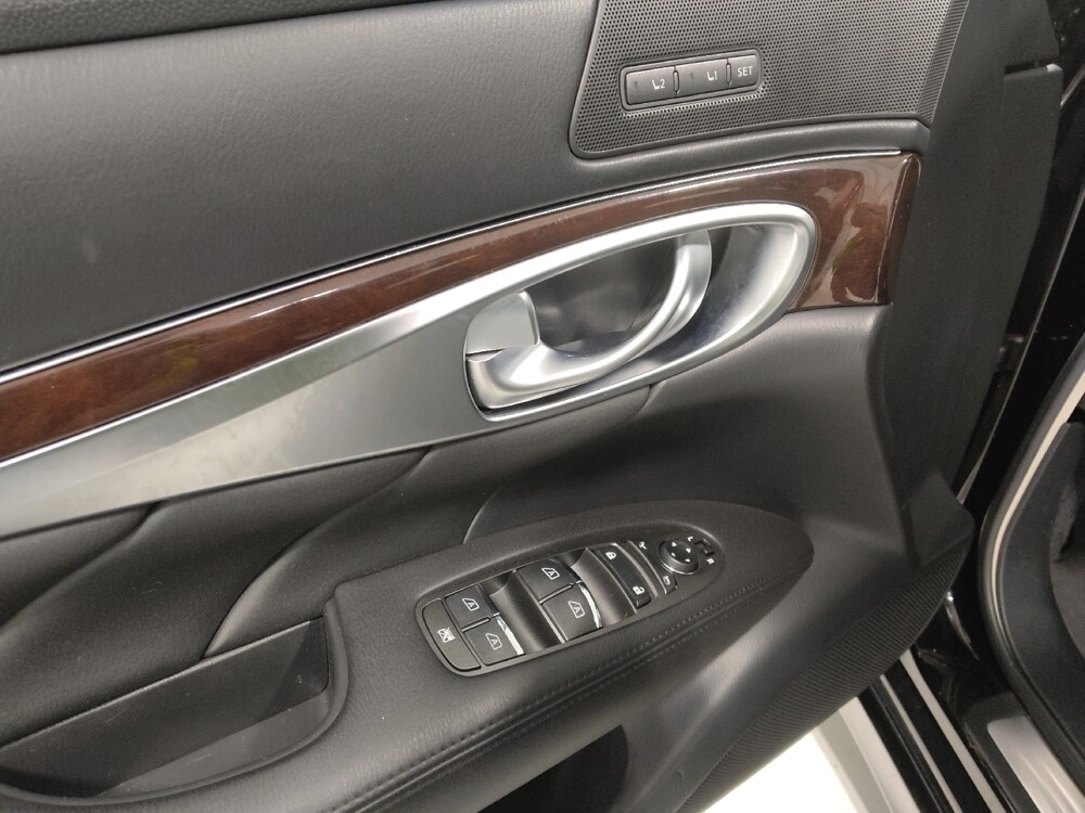 2017 INFINITI Q70 in Columbus, OH 43228 - 18082642 27