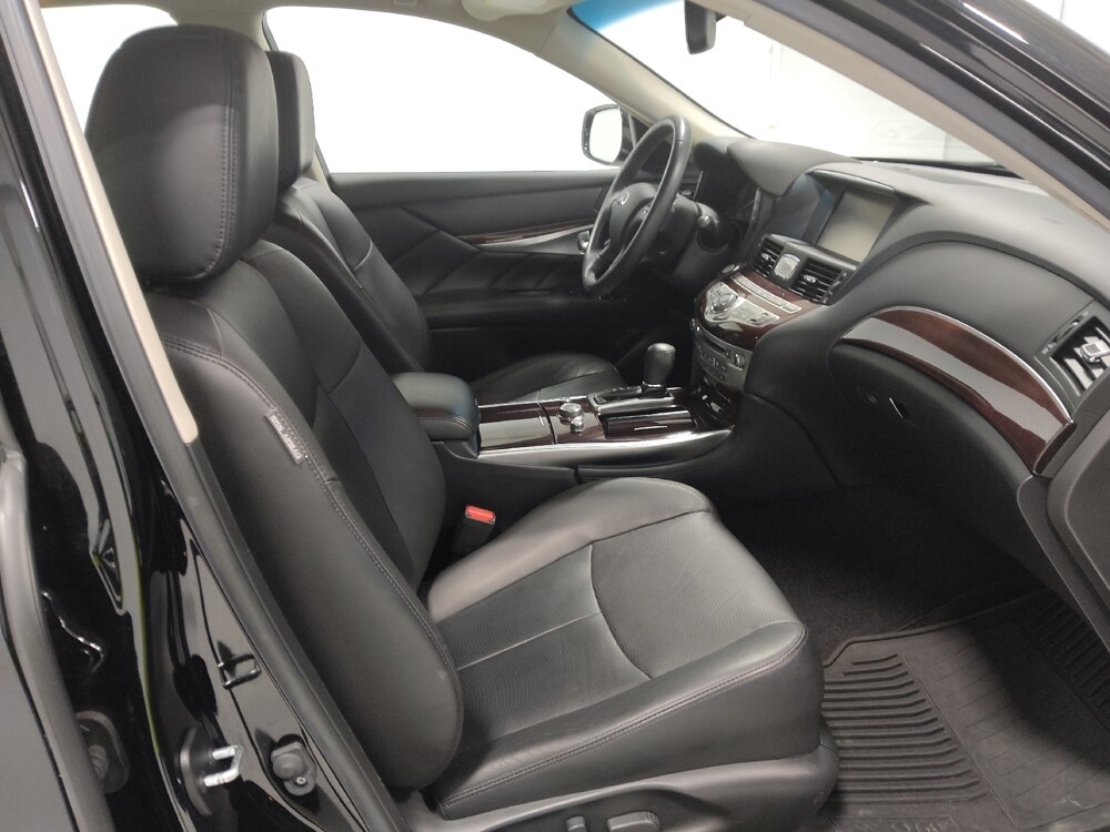 2017 INFINITI Q70 in Columbus, OH 43228 - 18082642 21