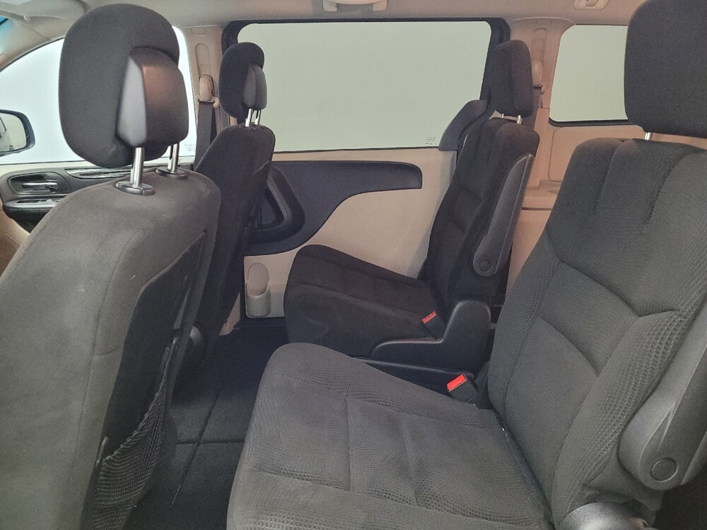 2016 Dodge Grand Caravan in Maple Heights, OH 44137 - 18082654 18