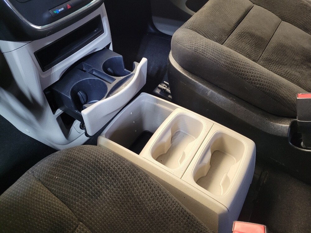 2016 Dodge Grand Caravan in Maple Heights, OH 44137 - 18082654 26