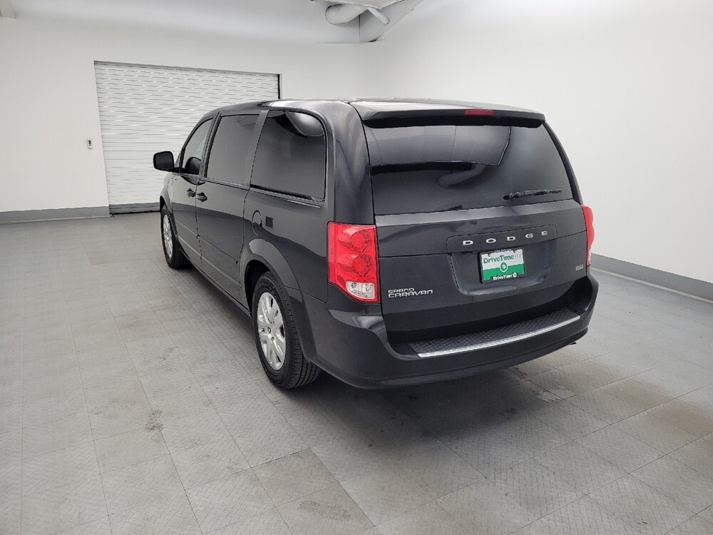 2016 Dodge Grand Caravan in Maple Heights, OH 44137 - 18082654 5