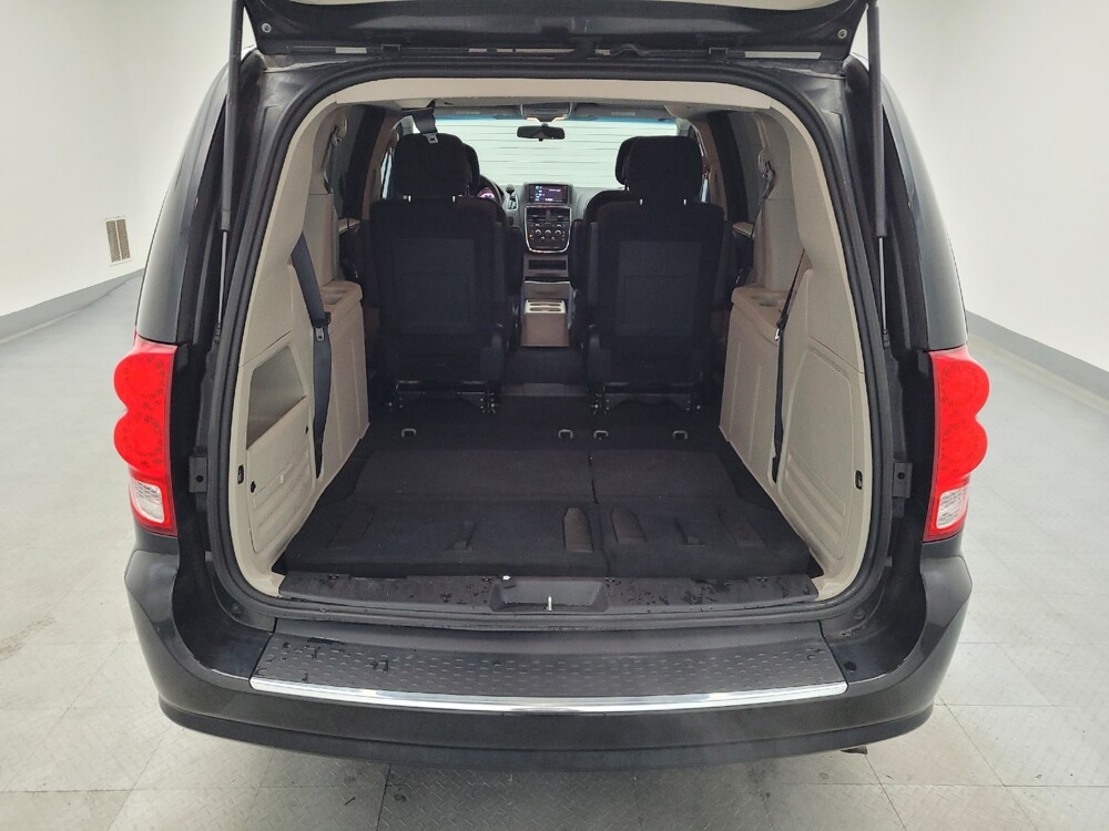 2016 Dodge Grand Caravan in Maple Heights, OH 44137 - 18082654 29