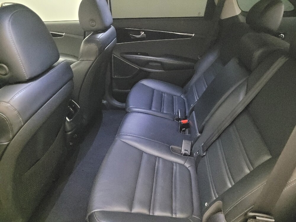 2020 Kia Sorento in Glen Burnie, MD 21061 - 18082661 18