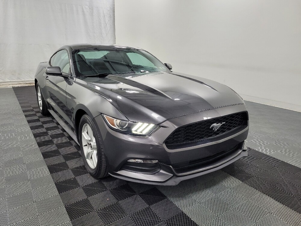 2017 Ford Mustang in Pittsburgh, PA 15236 - 18082664 13