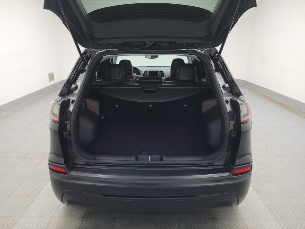 2020 Jeep Cherokee in St. Louis, MO 63136 - 18082677 29