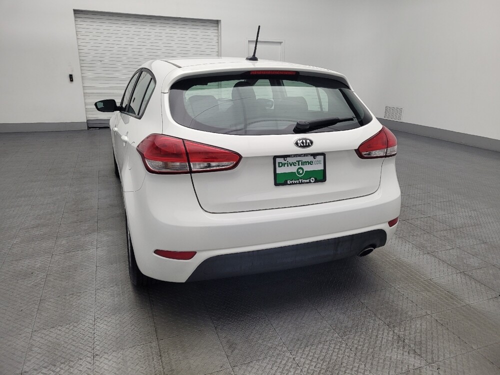 2017 Kia Forte in Gainesville, FL 32609 - 18082684 6