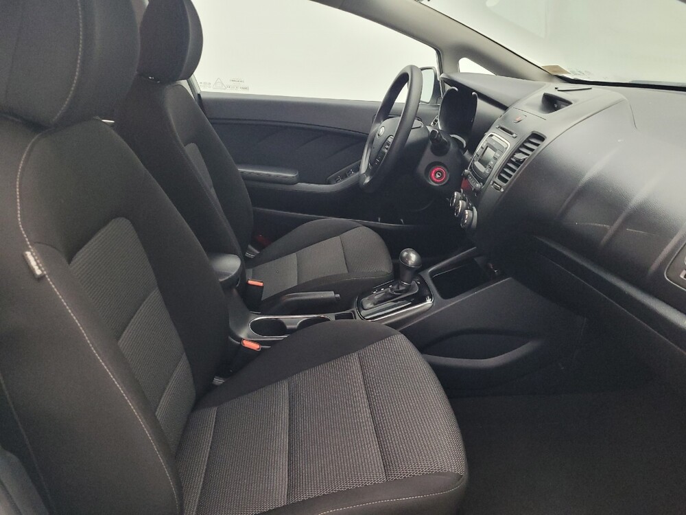 2017 Kia Forte in Gainesville, FL 32609 - 18082684 21